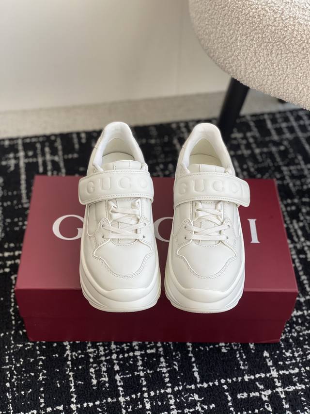 代购级 Gucci古驰 24Ss Wave系列 波浪鞋 坡跟 魔术贴 运动老爹鞋 原版购入开发 做货 Gucci Wavev系列运动鞋采用创新缝线工艺制作，打造